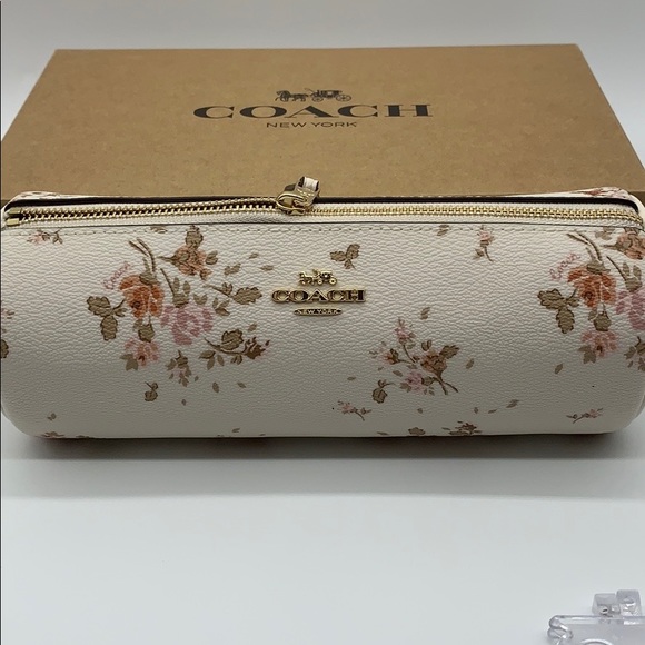 COACH MAKEUP BRUSH HOLDER WITH ROSE BOUQUET PRINT - Picture 6 of 12